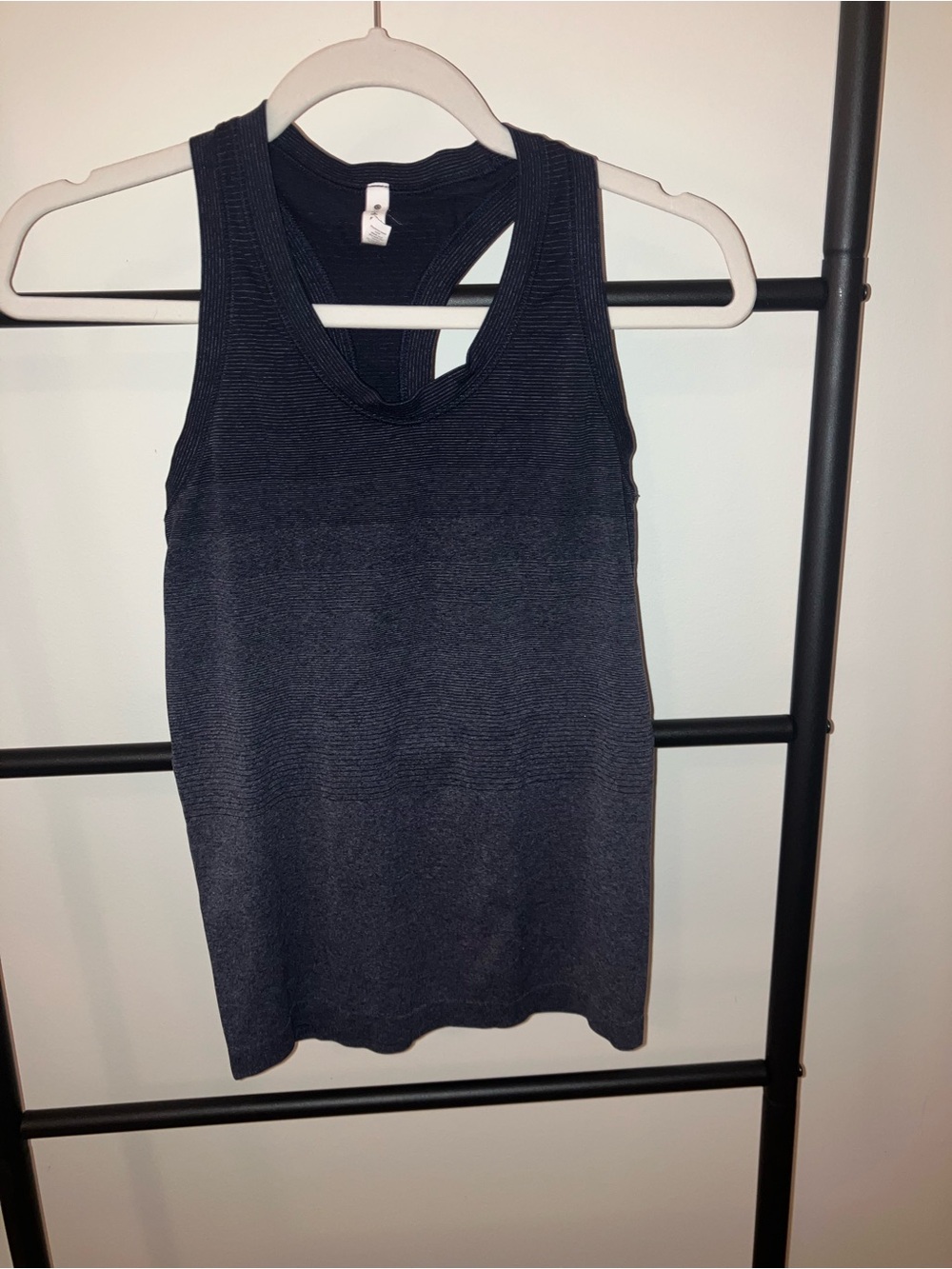 Athleta Momentum Gradient Tank Navy - Picture 2 of 3